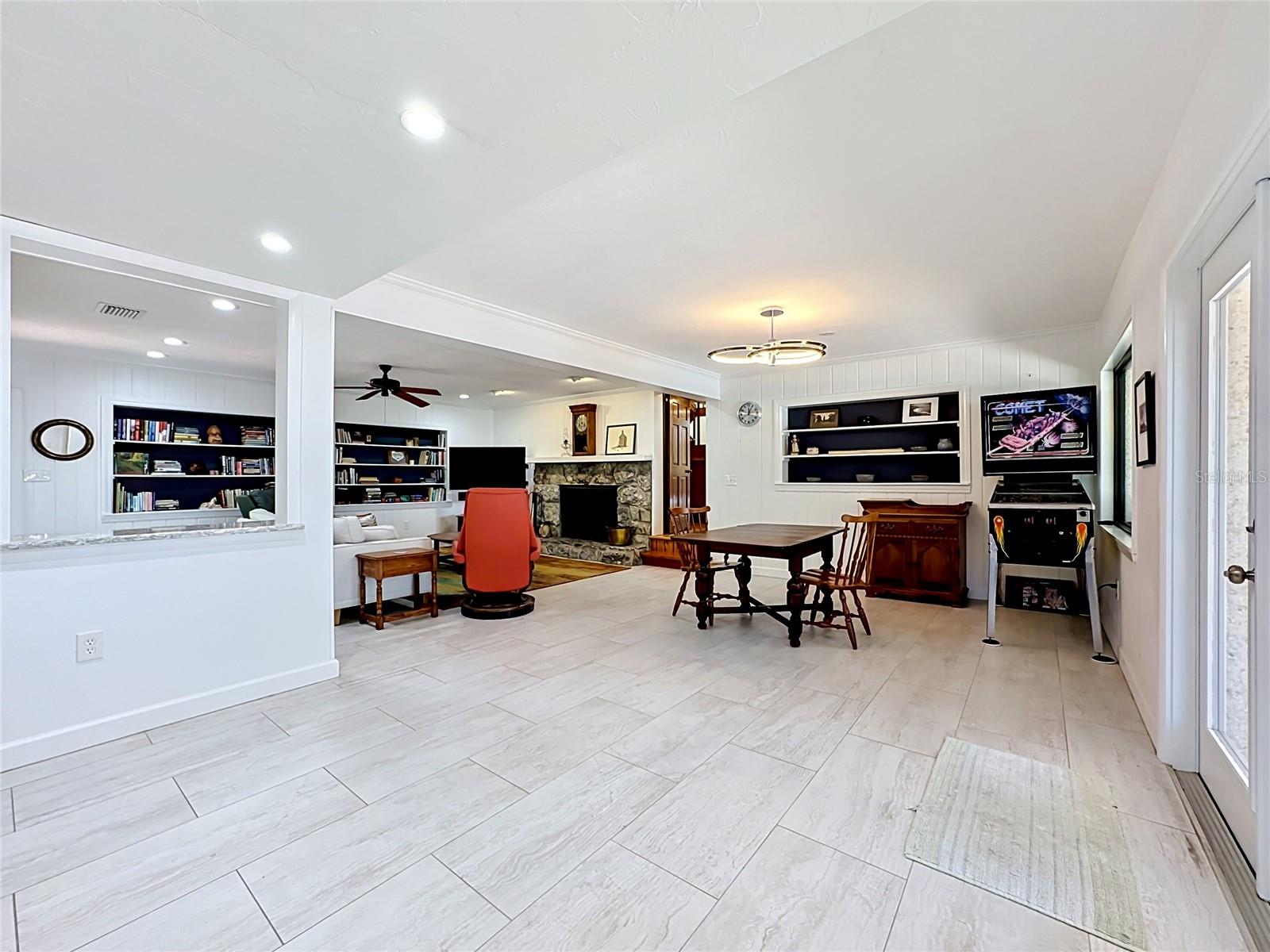 BAYFIELD OAKS - Residential