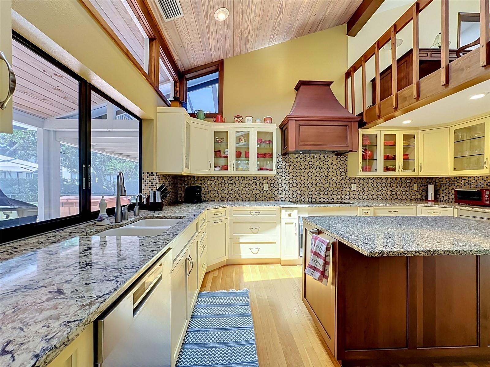 BAYFIELD OAKS - Residential