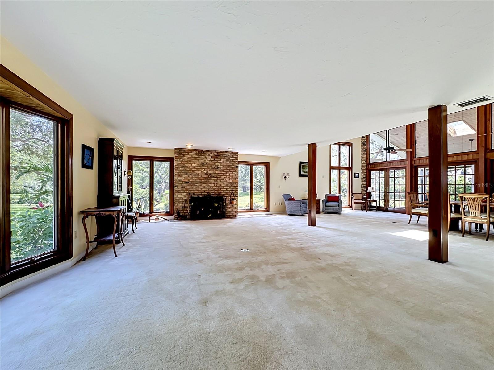 BAYFIELD OAKS - Residential