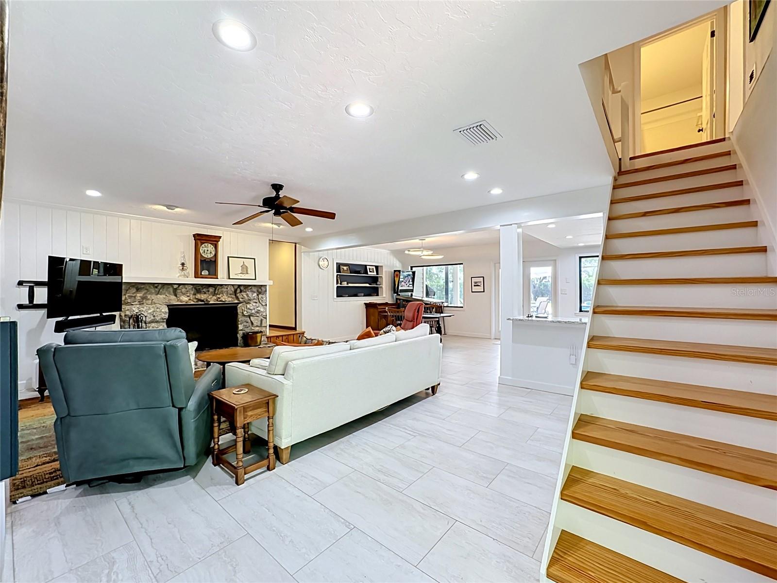 BAYFIELD OAKS - Residential