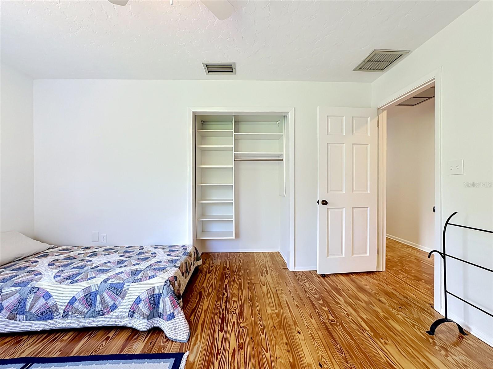 BAYFIELD OAKS - Residential