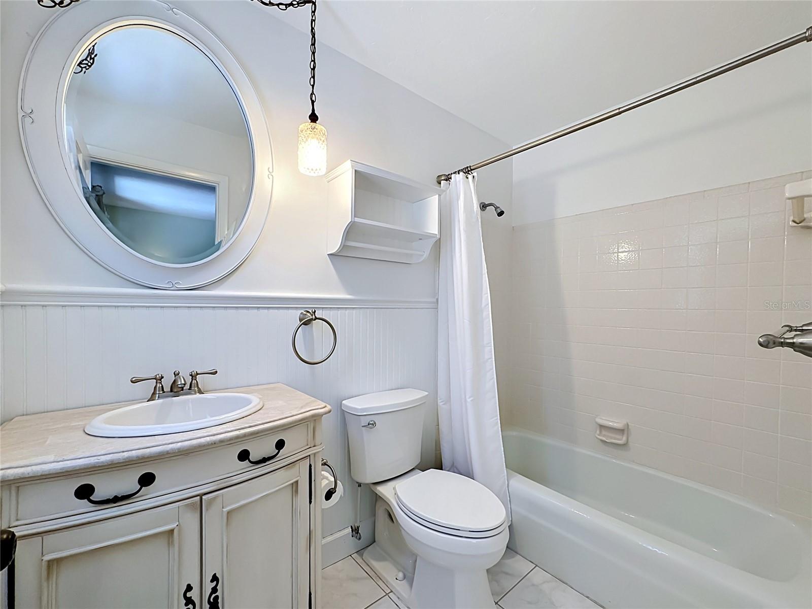 BAYFIELD OAKS - Residential
