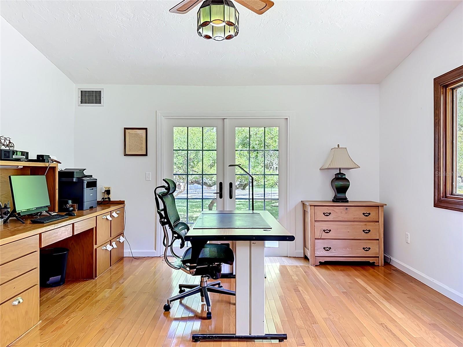 BAYFIELD OAKS - Residential