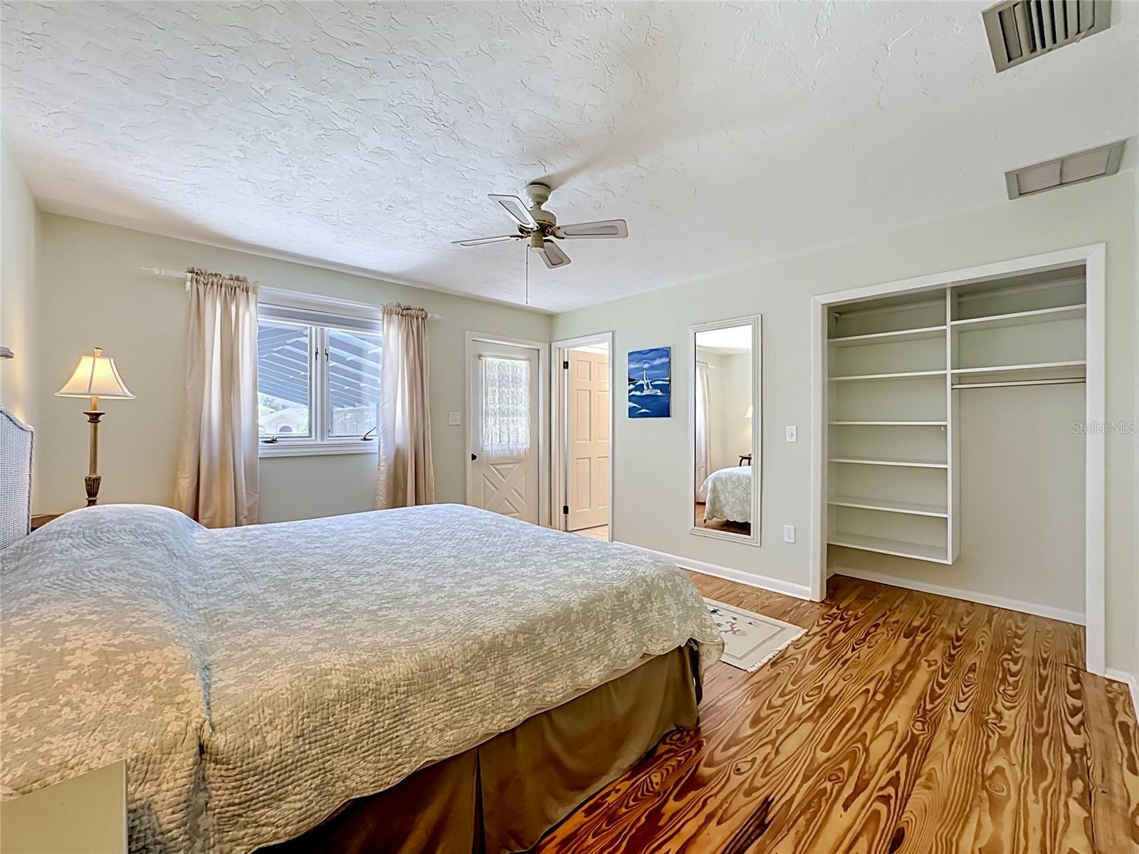 BAYFIELD OAKS - Residential