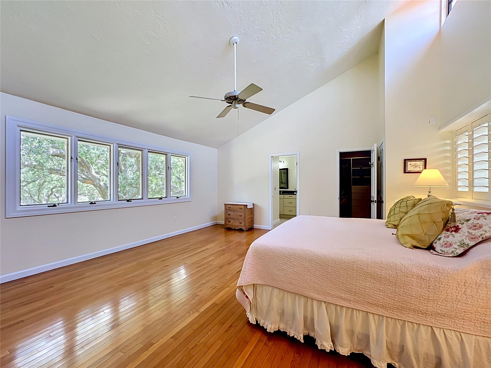 BAYFIELD OAKS - Residential
