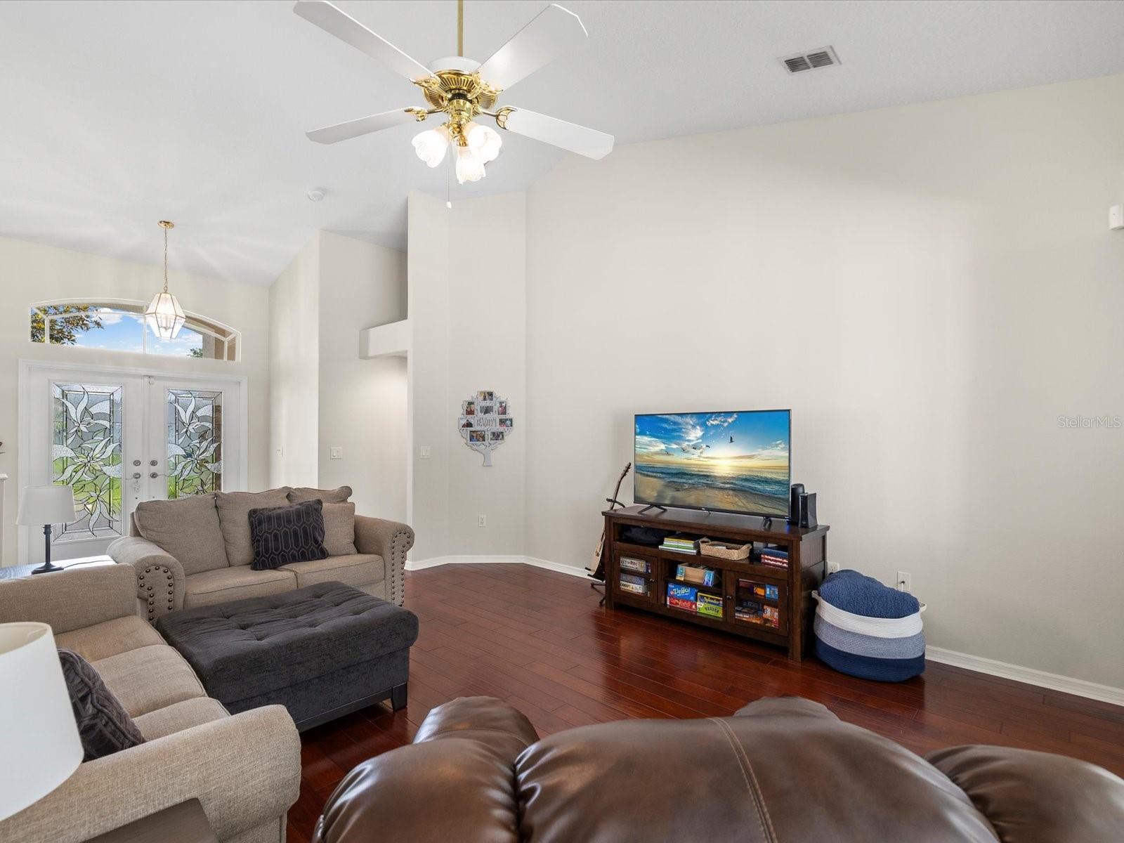 PRISTINE PLACE PH 1 - Residential