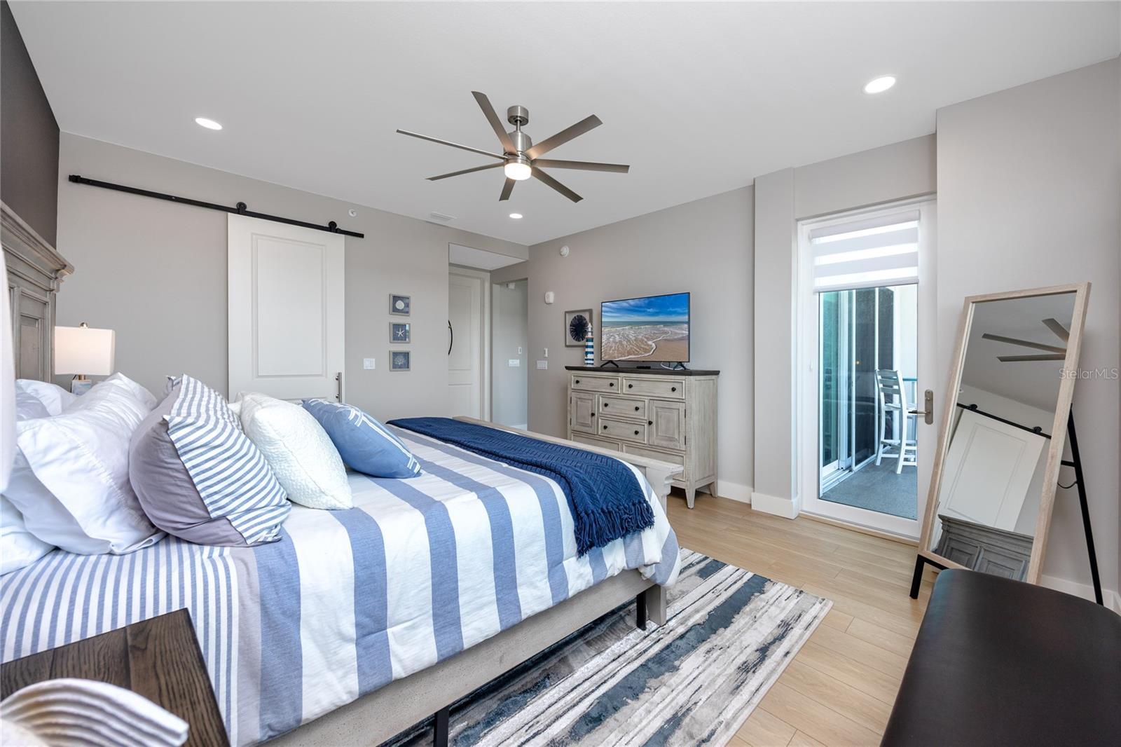 HARBOR AT TOWN CENTER CONDO - Residential