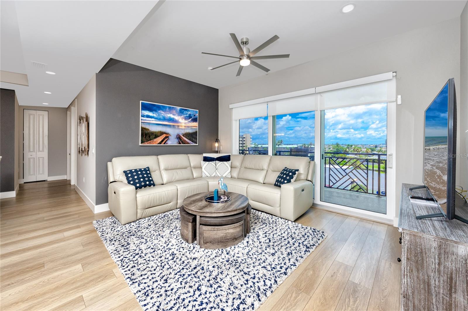 HARBOR AT TOWN CENTER CONDO - Residential