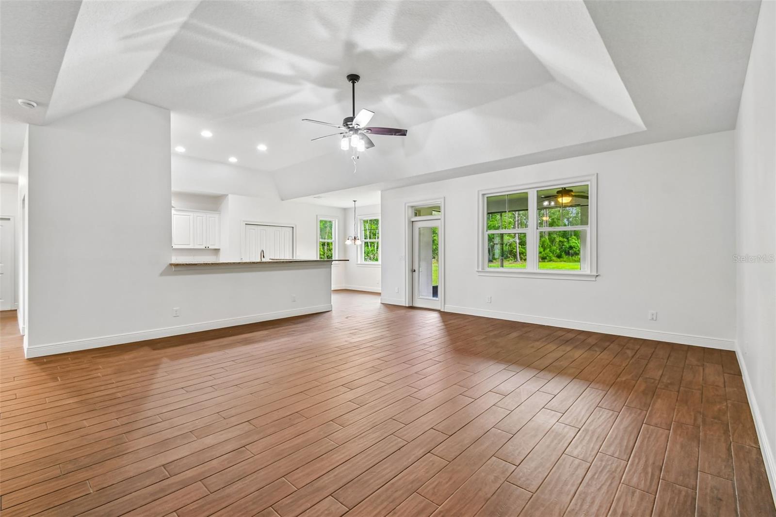 DELTONA LAKES UN 32 - Residential