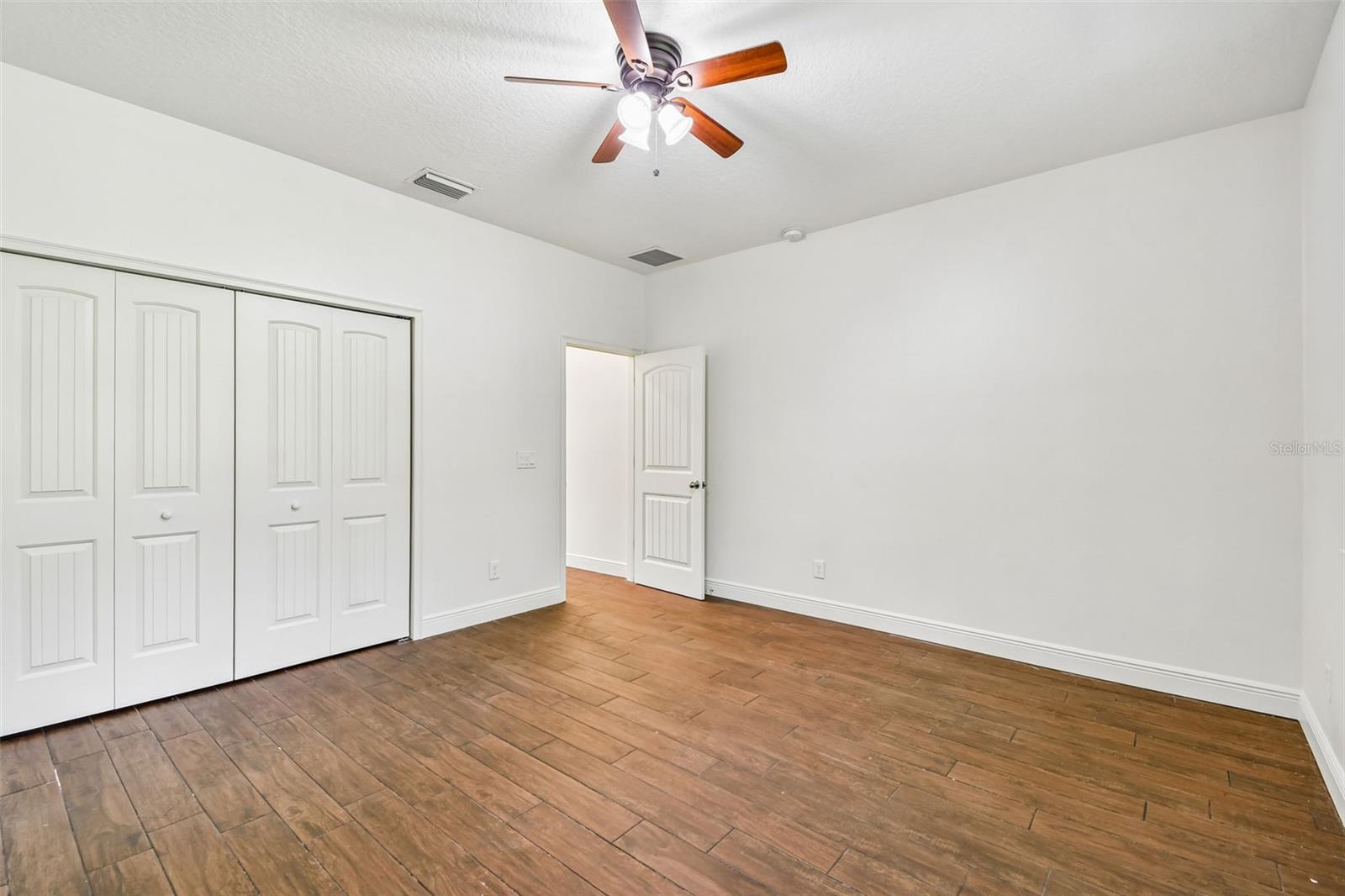 DELTONA LAKES UN 32 - Residential