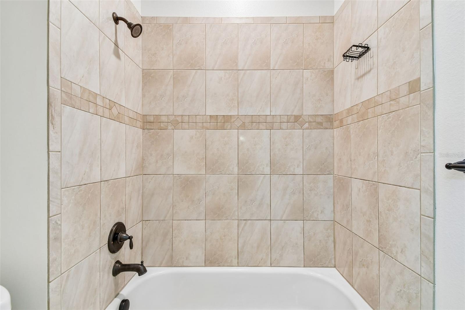 DELTONA LAKES UN 32 - Residential
