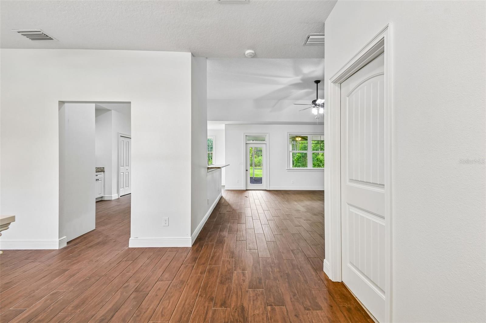 DELTONA LAKES UN 32 - Residential