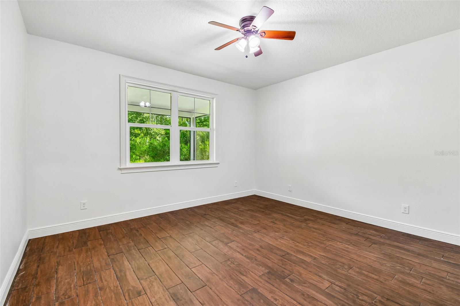 DELTONA LAKES UN 32 - Residential