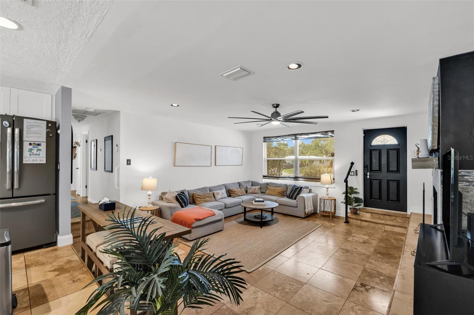 LONGLAKE ESTATES - Residential