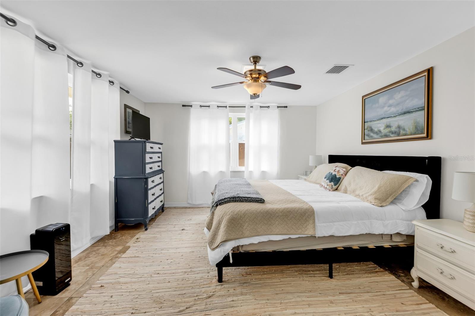 LONGLAKE ESTATES - Residential