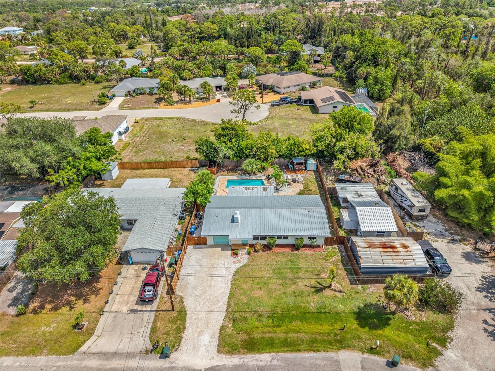 LONGLAKE ESTATES - Residential
