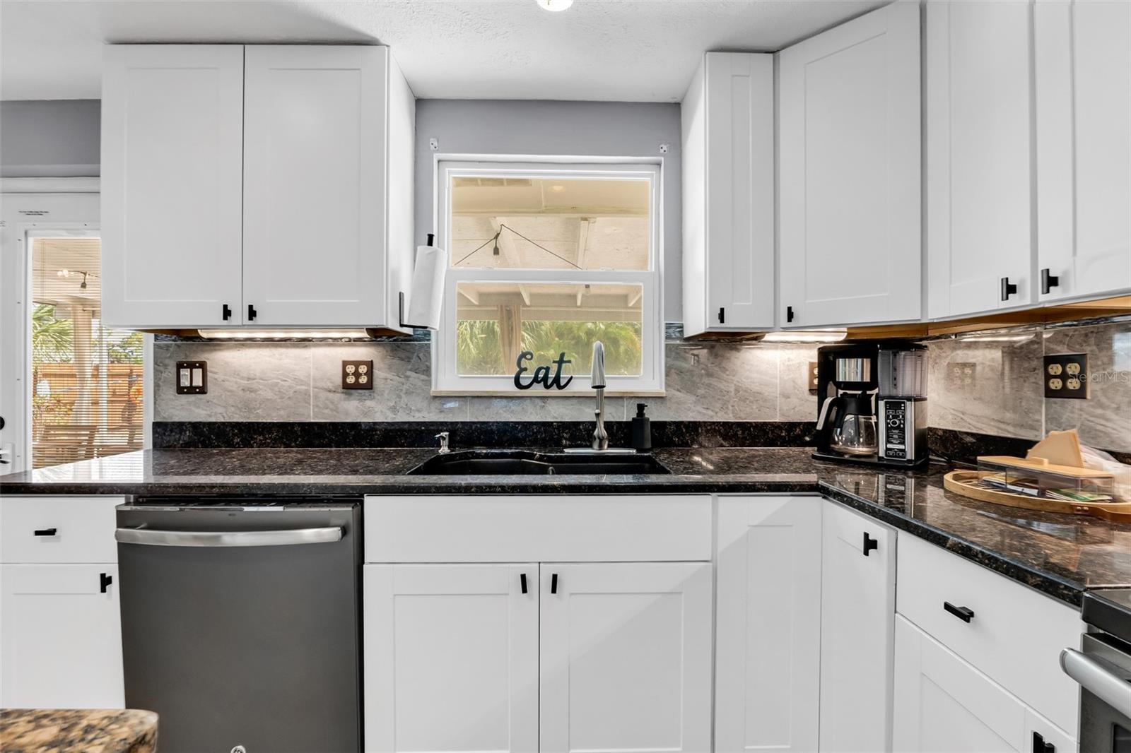 LONGLAKE ESTATES - Residential