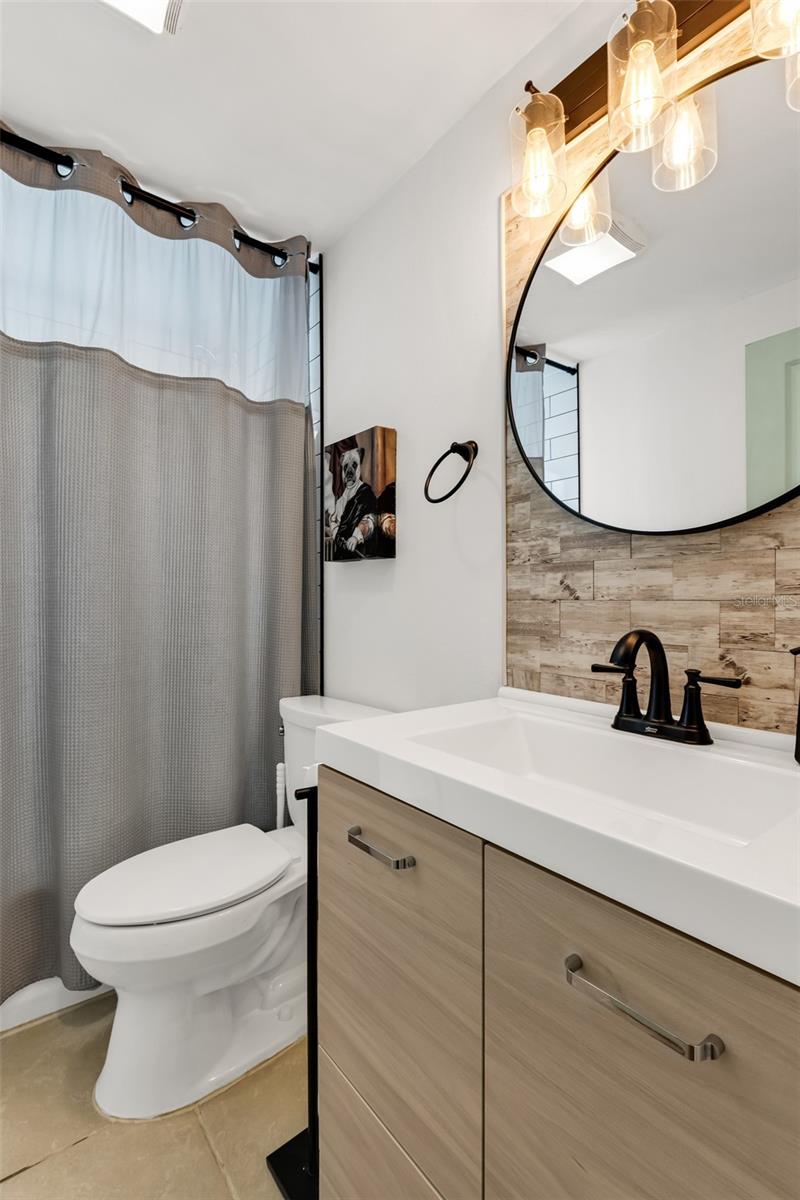 LONGLAKE ESTATES - Residential