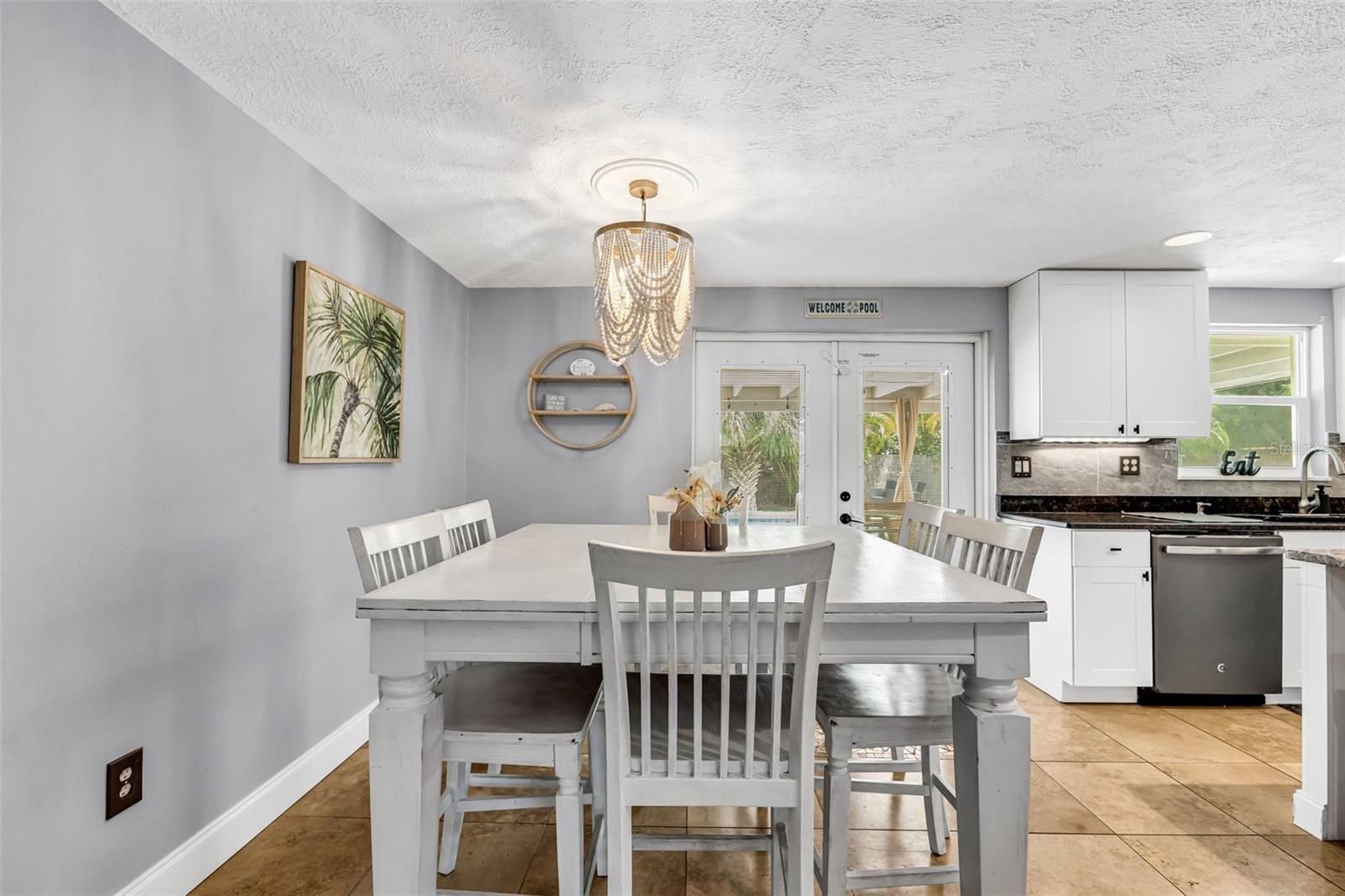 LONGLAKE ESTATES - Residential