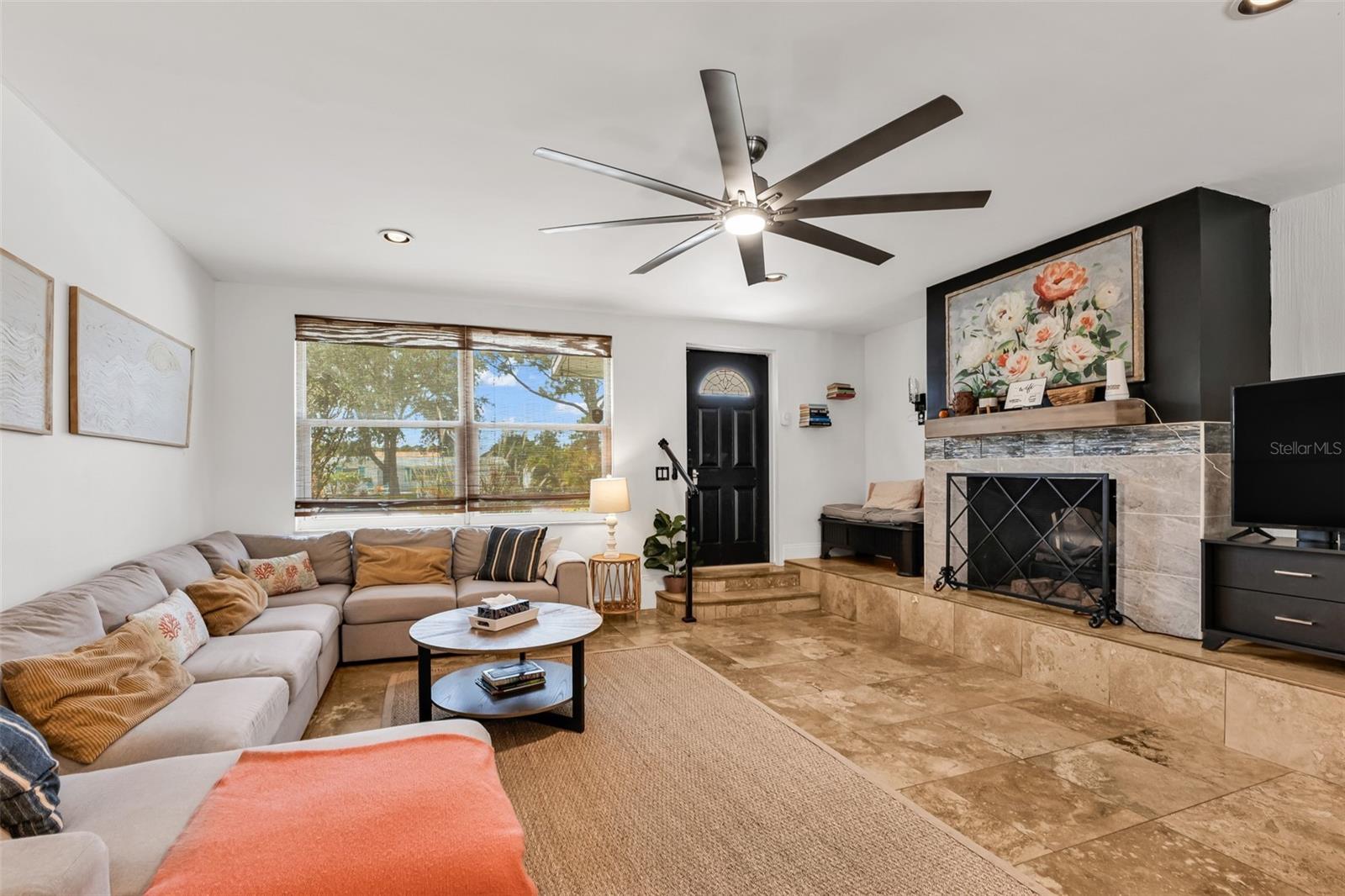 LONGLAKE ESTATES - Residential