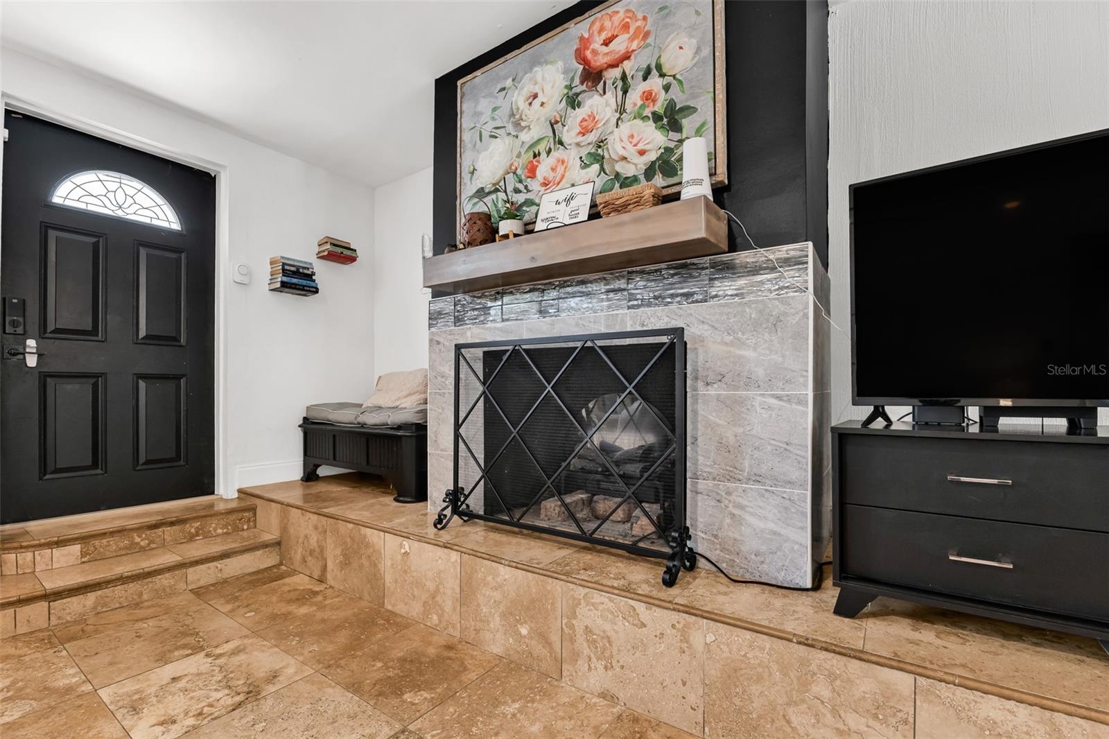 LONGLAKE ESTATES - Residential