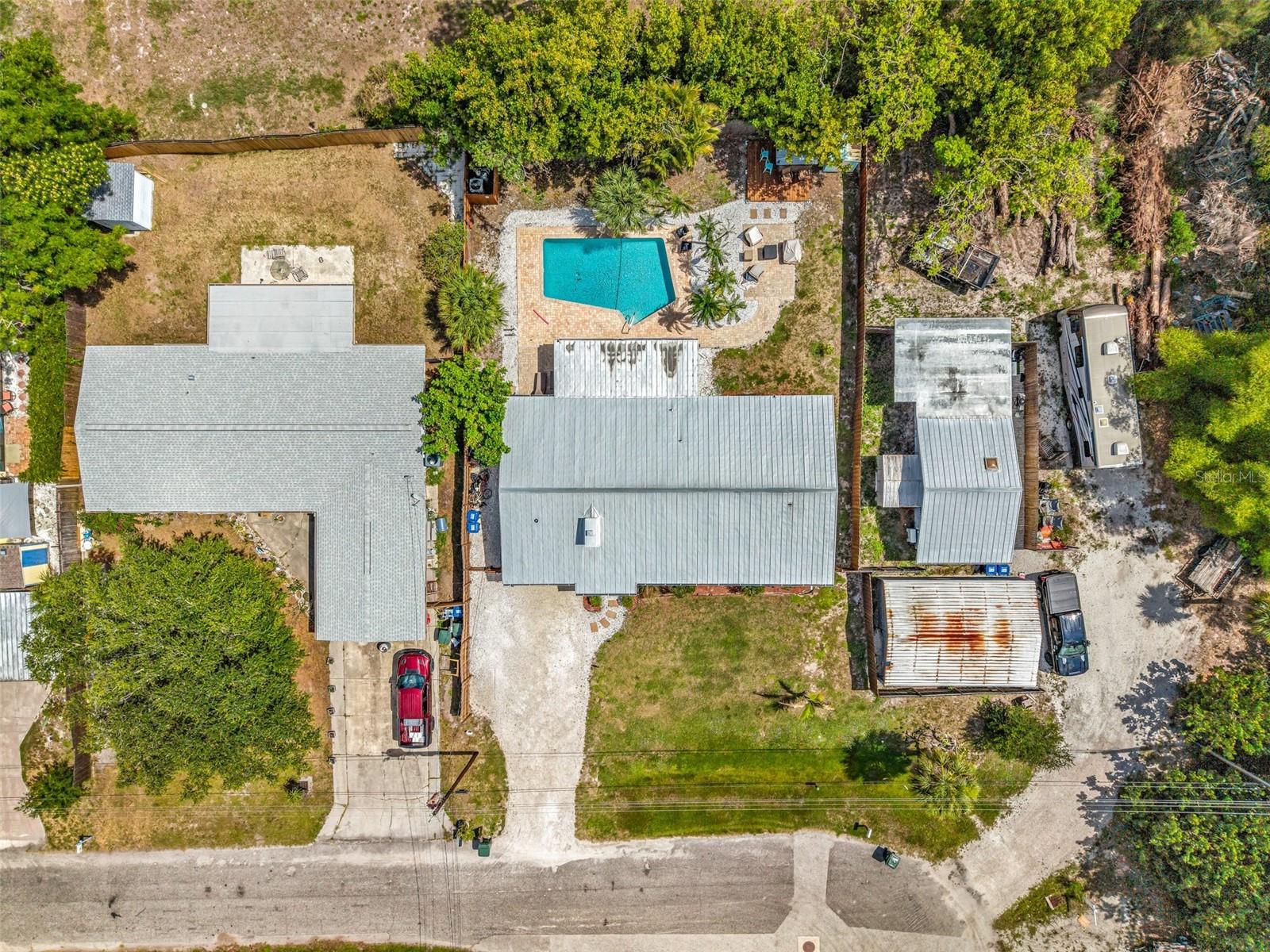LONGLAKE ESTATES - Residential