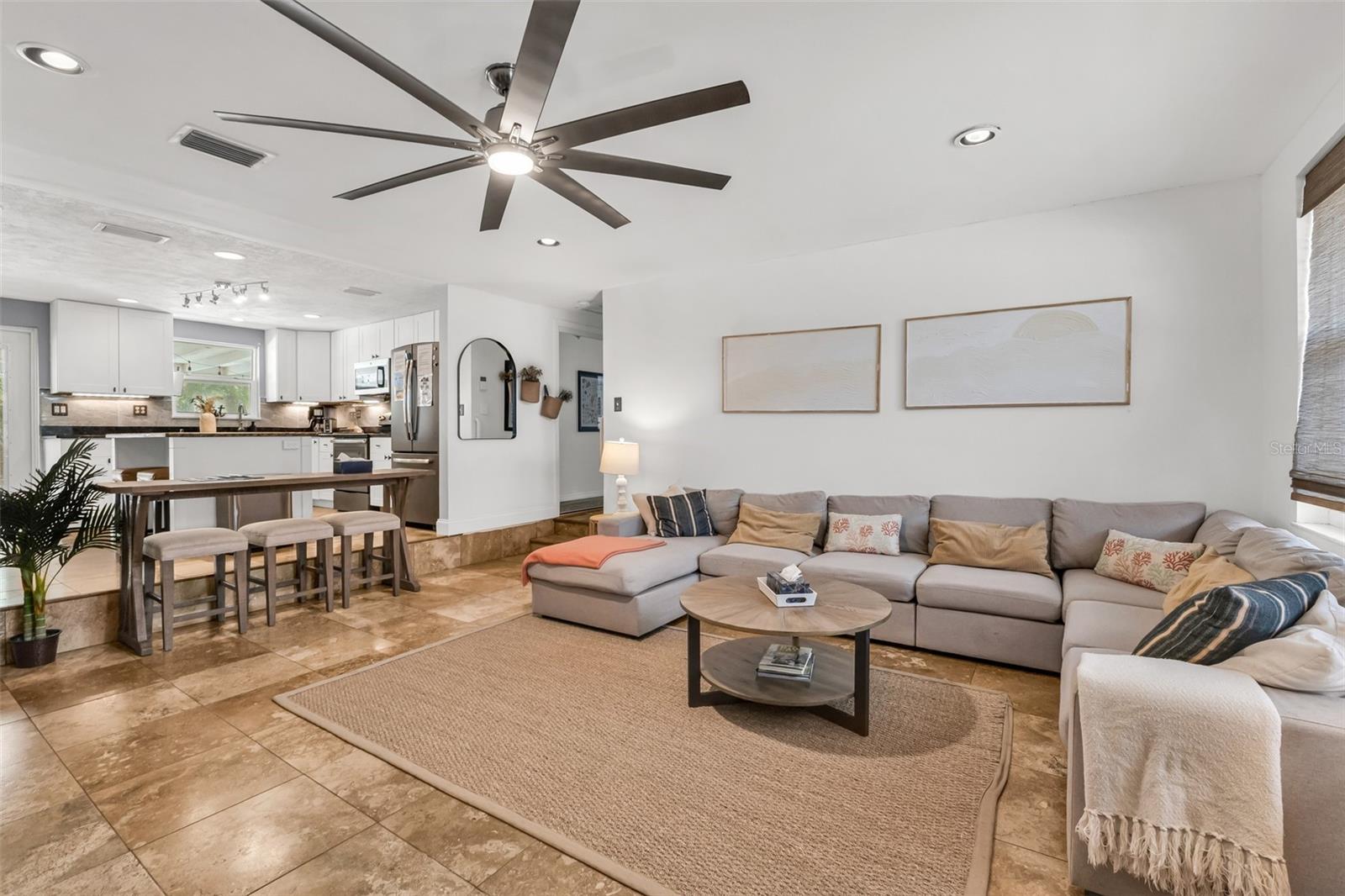 LONGLAKE ESTATES - Residential