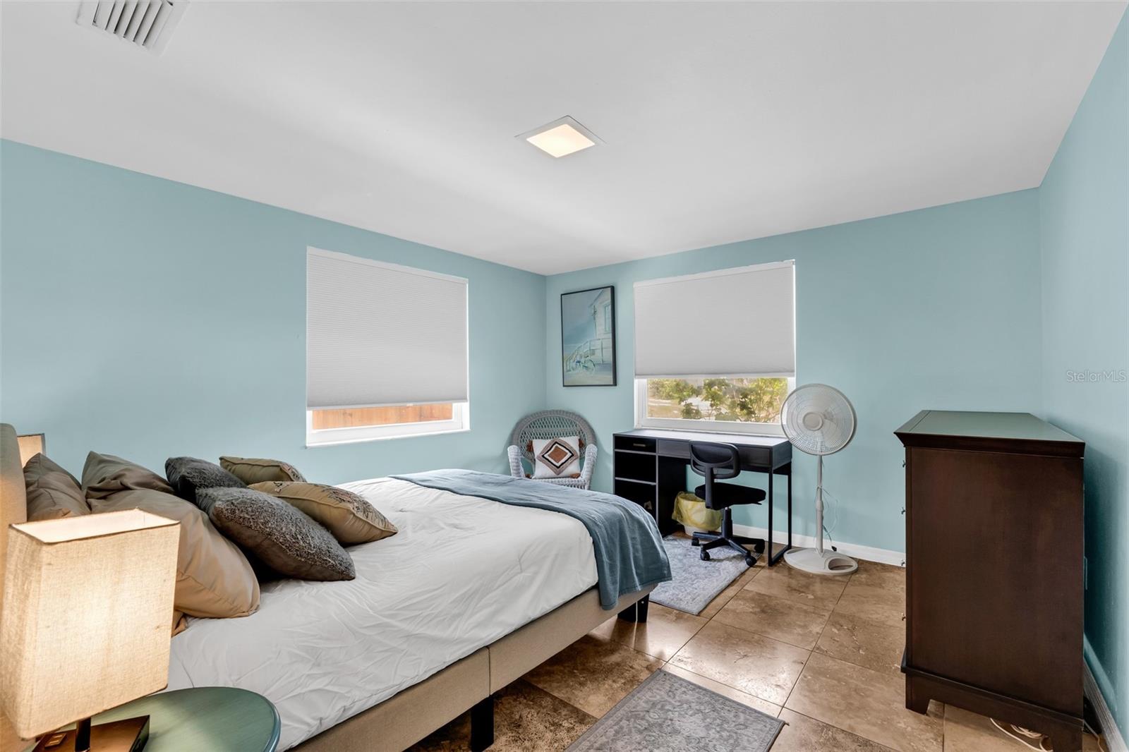 LONGLAKE ESTATES - Residential