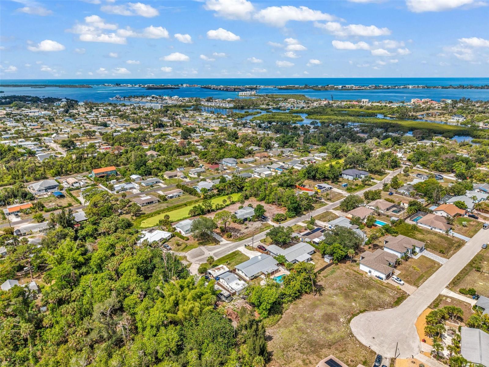 LONGLAKE ESTATES - Residential