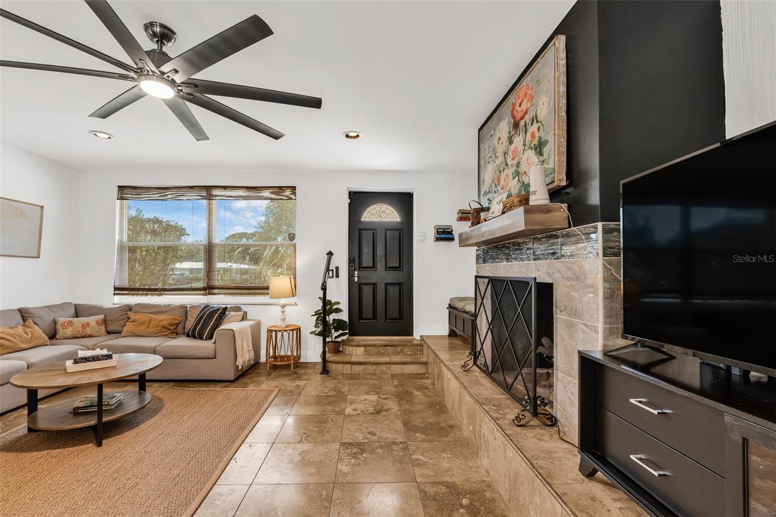 LONGLAKE ESTATES - Residential