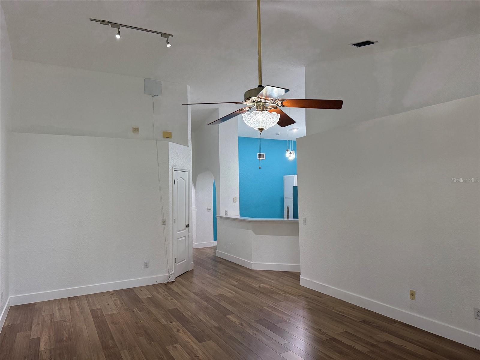 LAKE HERON PH 02 - Residential