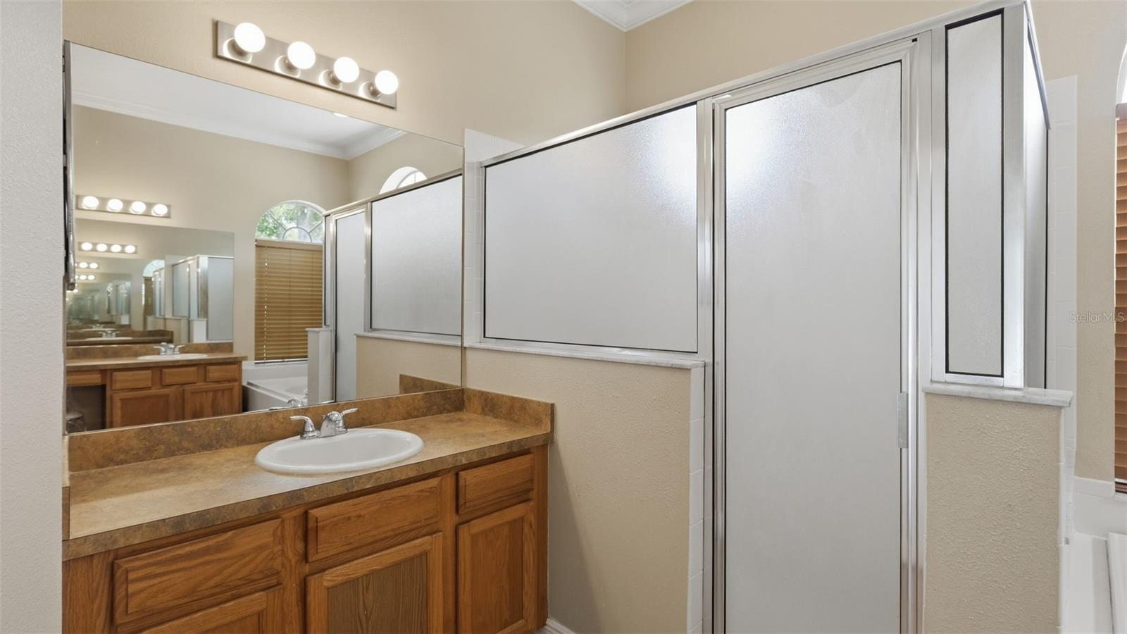 DRY CREEK ESTATES - Residential