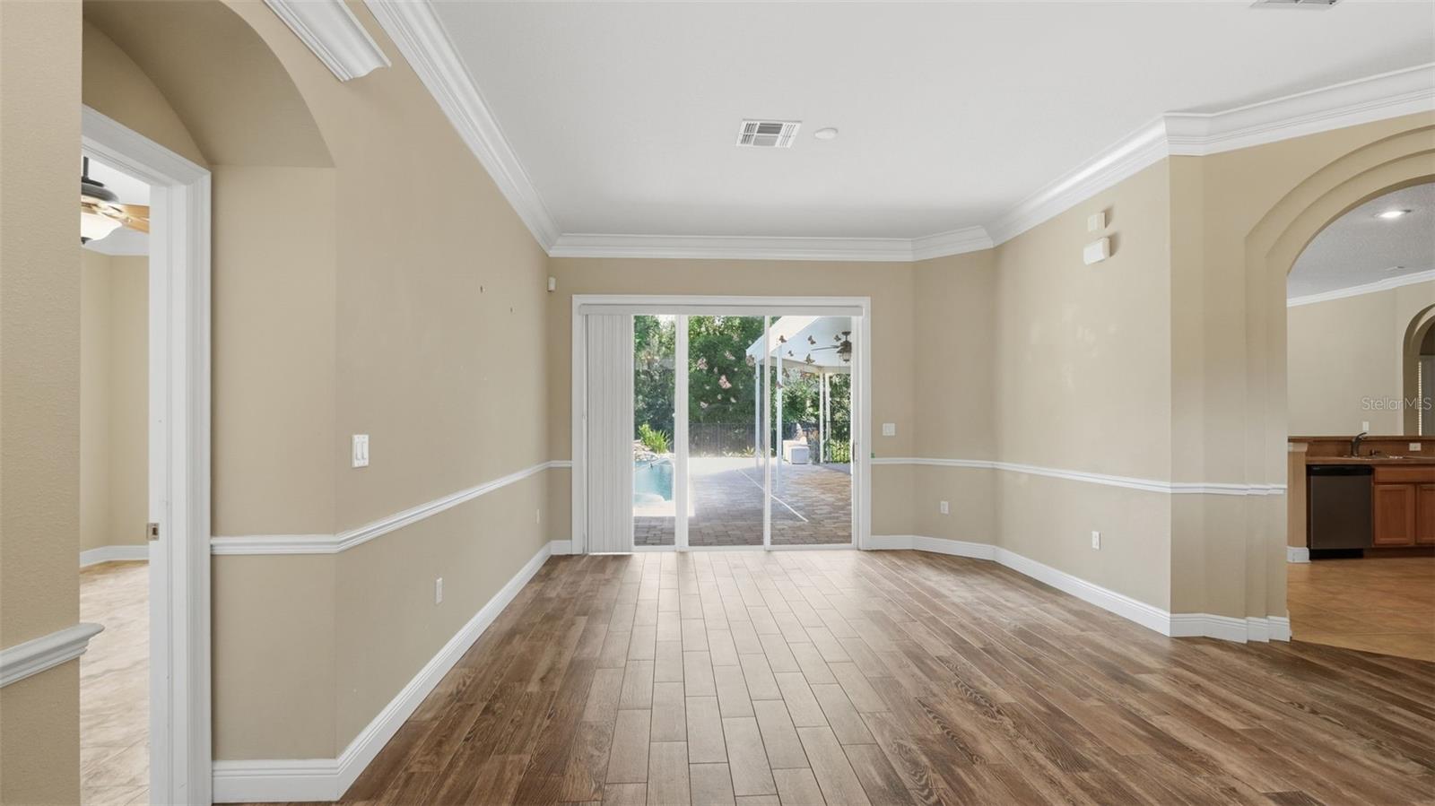 DRY CREEK ESTATES - Residential