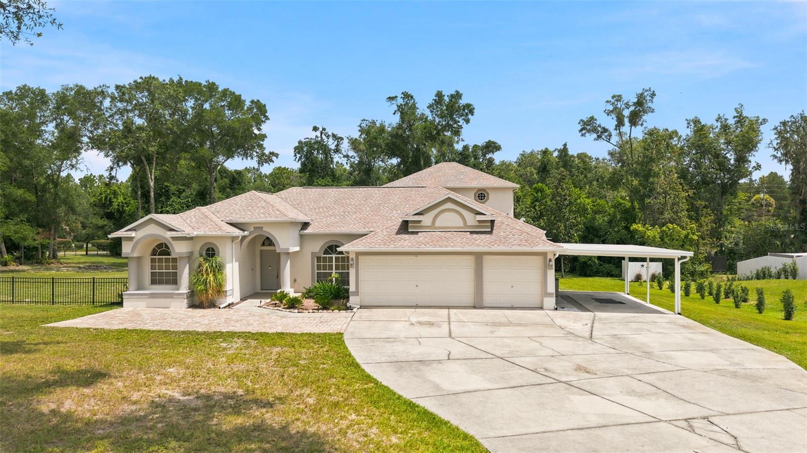 DRY CREEK ESTATES - Residential