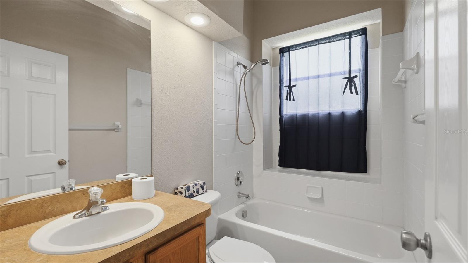 DRY CREEK ESTATES - Residential