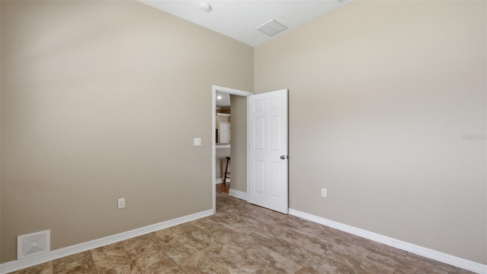 DRY CREEK ESTATES - Residential