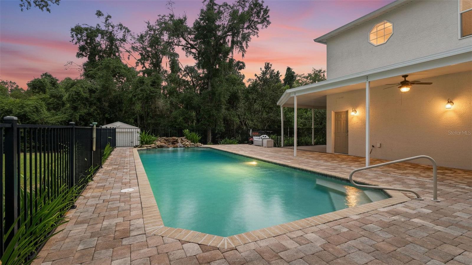 DRY CREEK ESTATES - Residential