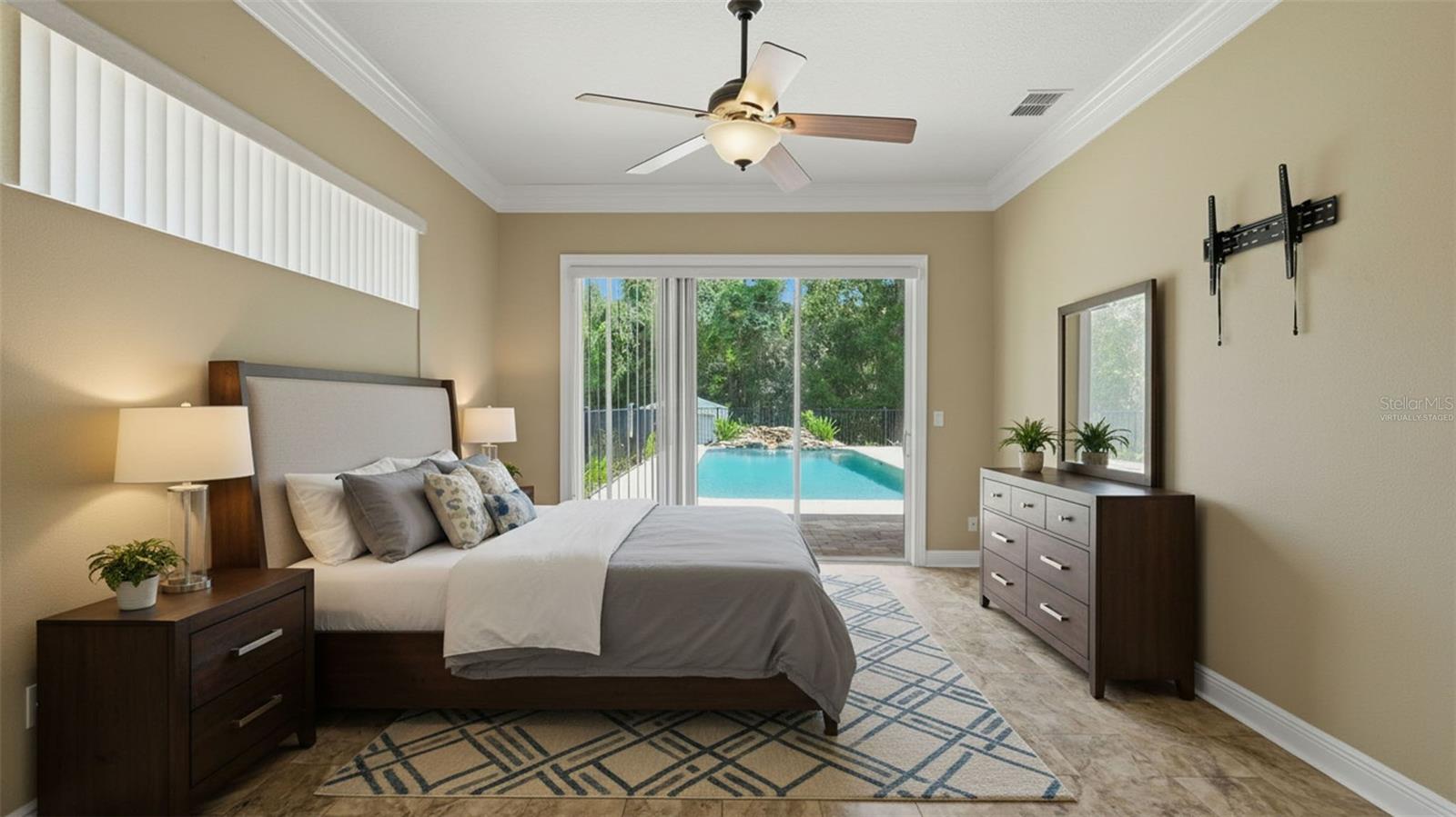 DRY CREEK ESTATES - Residential
