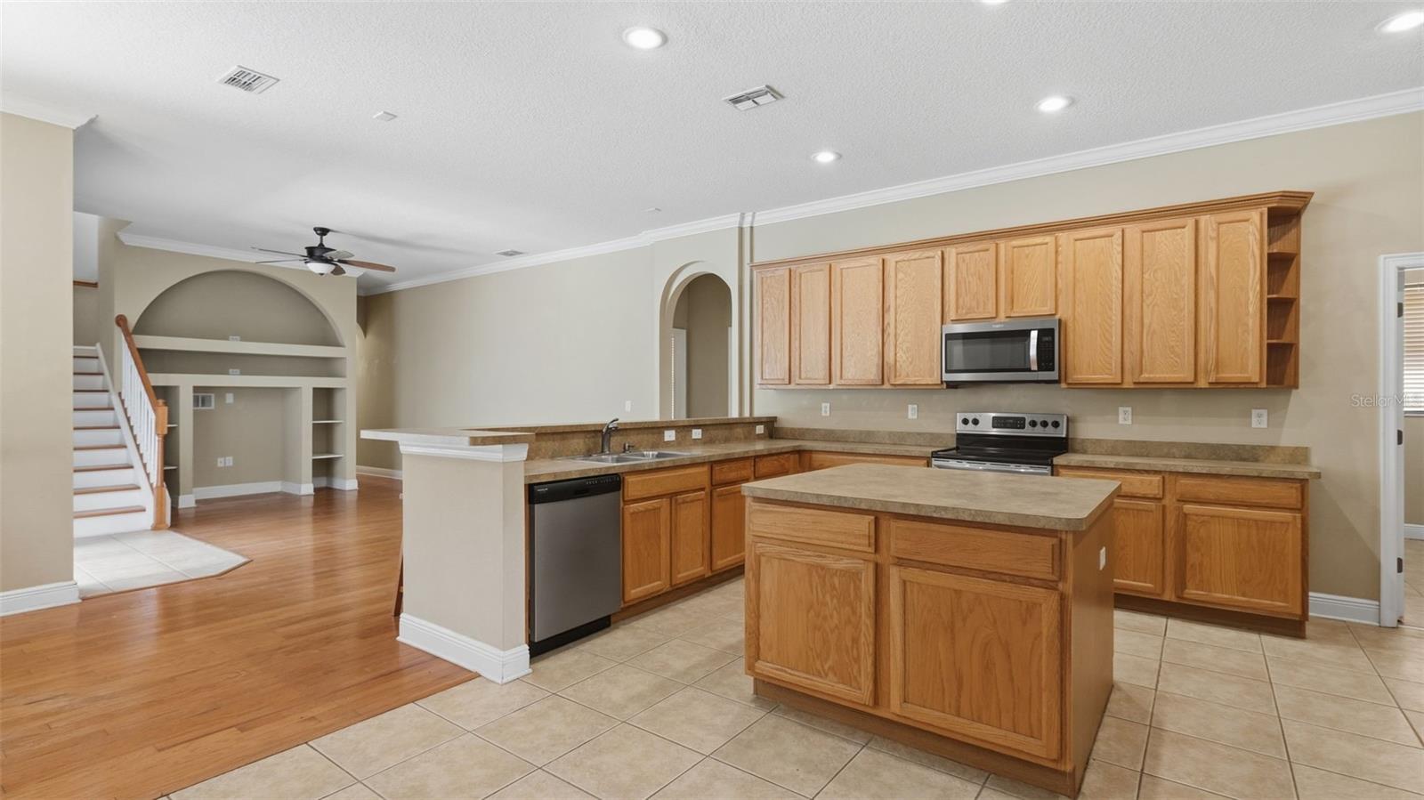 DRY CREEK ESTATES - Residential
