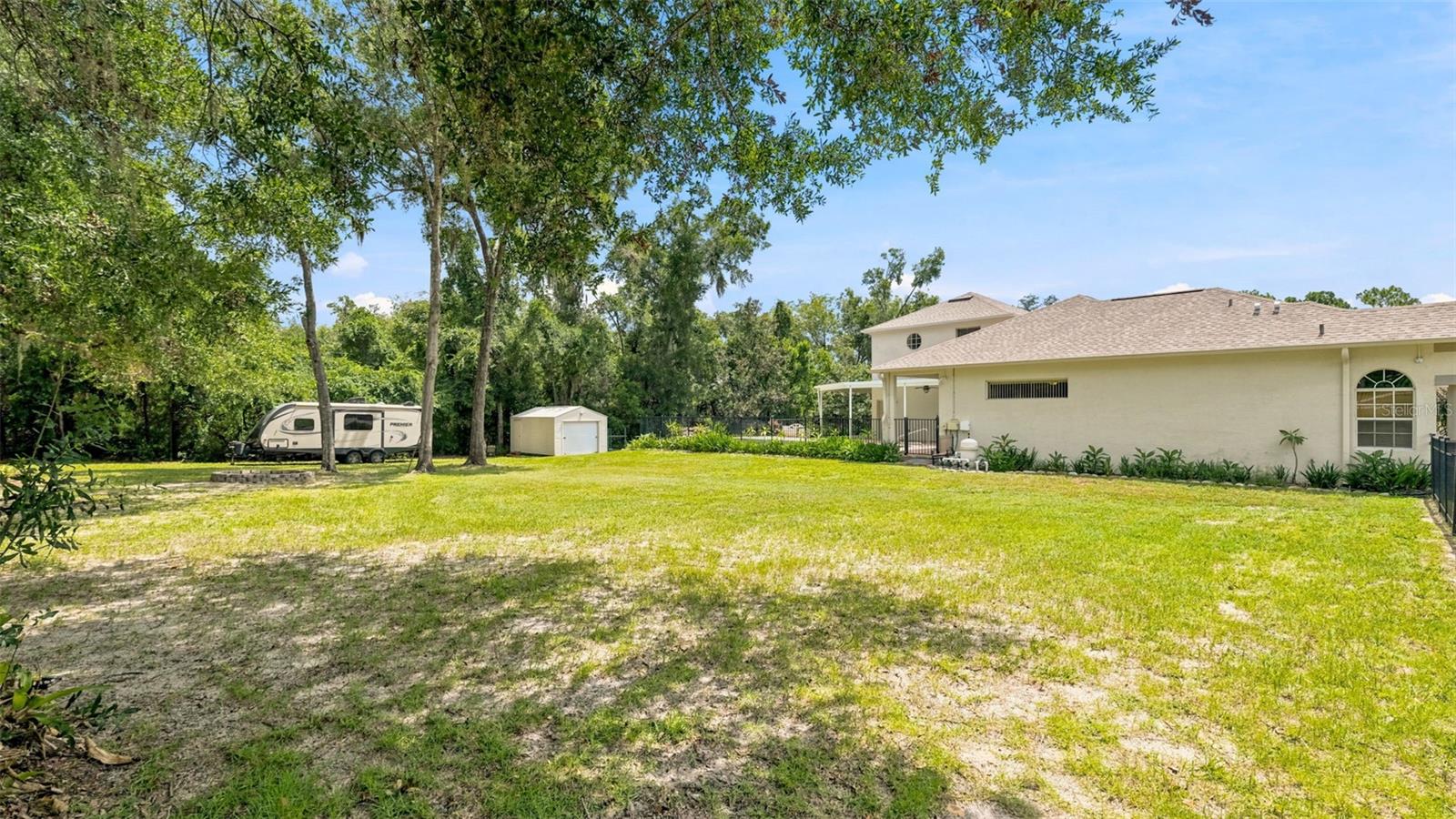 DRY CREEK ESTATES - Residential