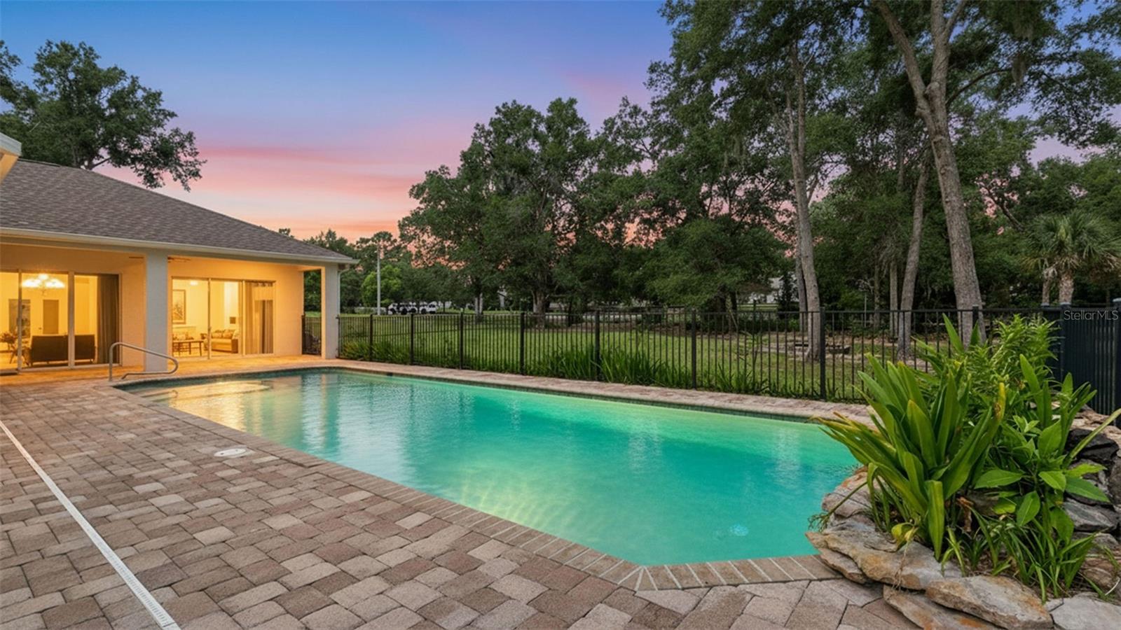 DRY CREEK ESTATES - Residential