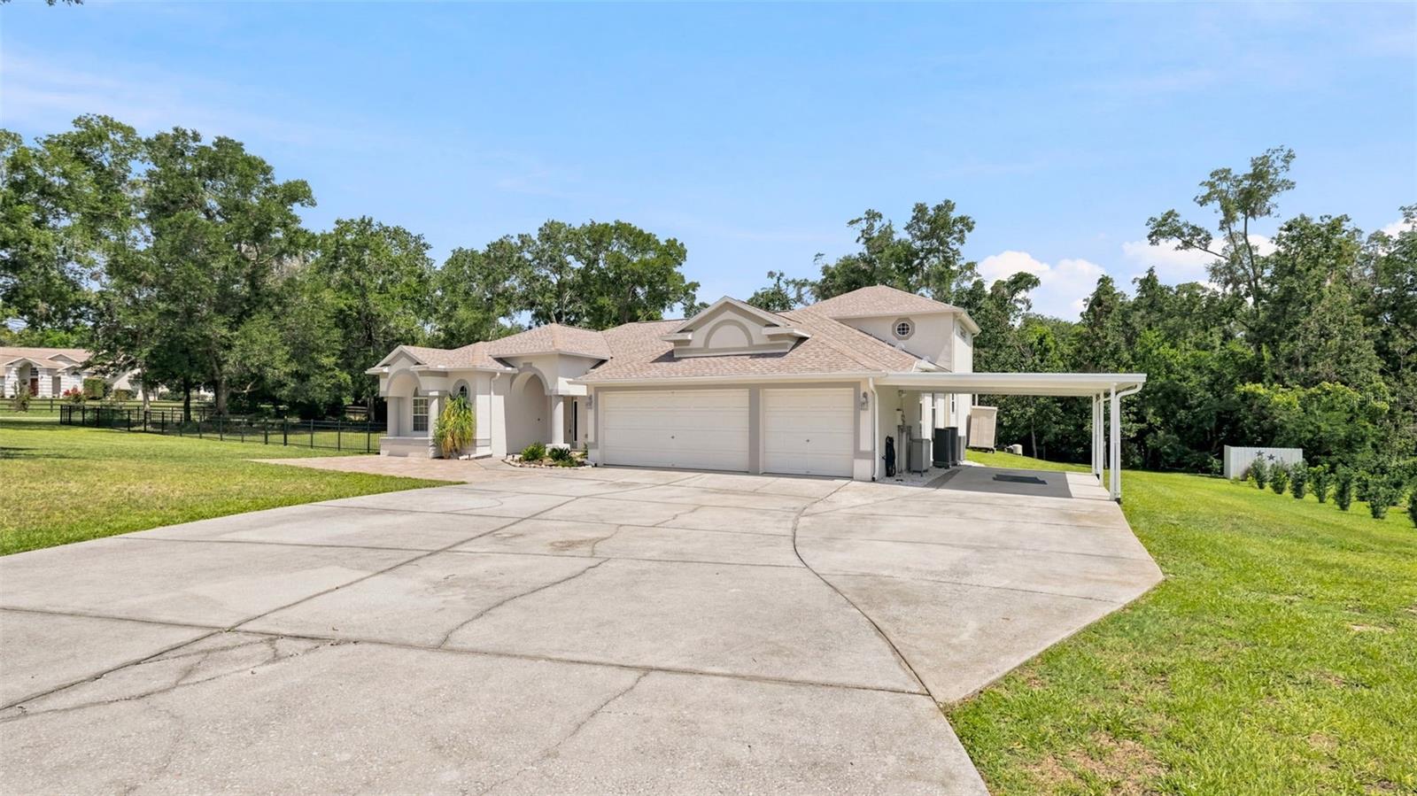 DRY CREEK ESTATES - Residential