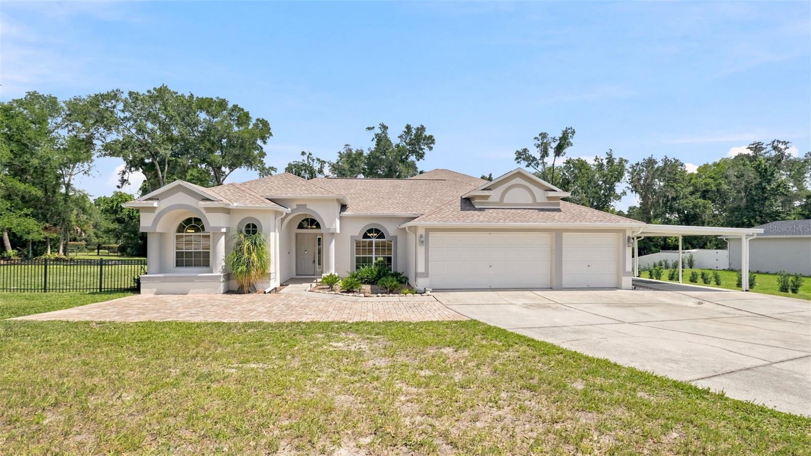 DRY CREEK ESTATES - Residential