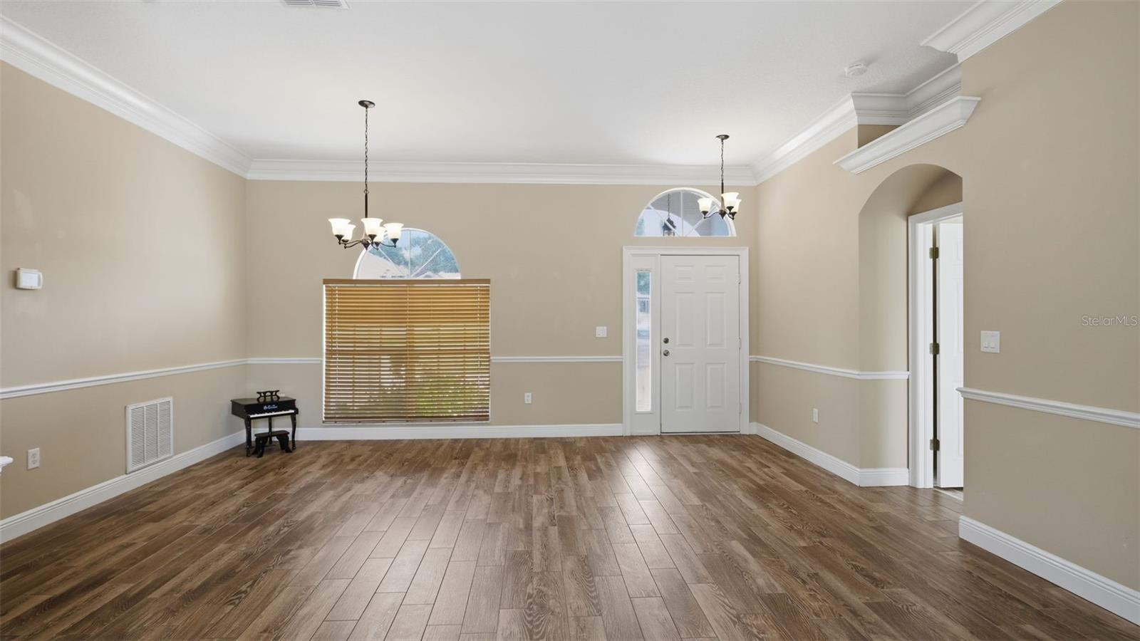 DRY CREEK ESTATES - Residential
