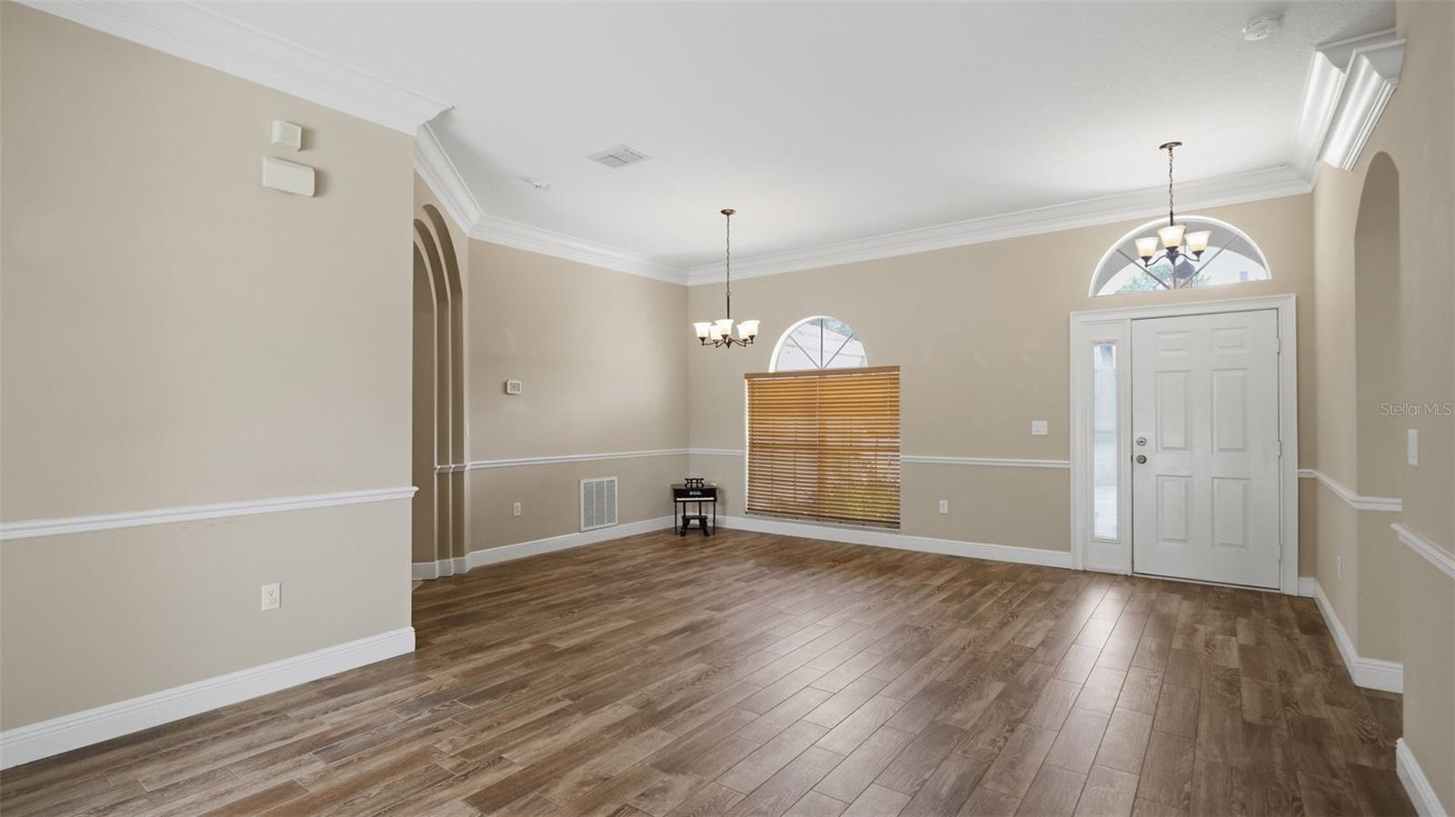 DRY CREEK ESTATES - Residential