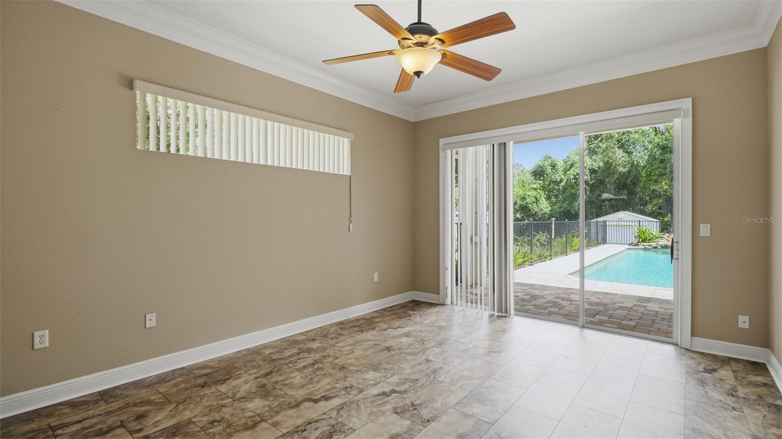 DRY CREEK ESTATES - Residential