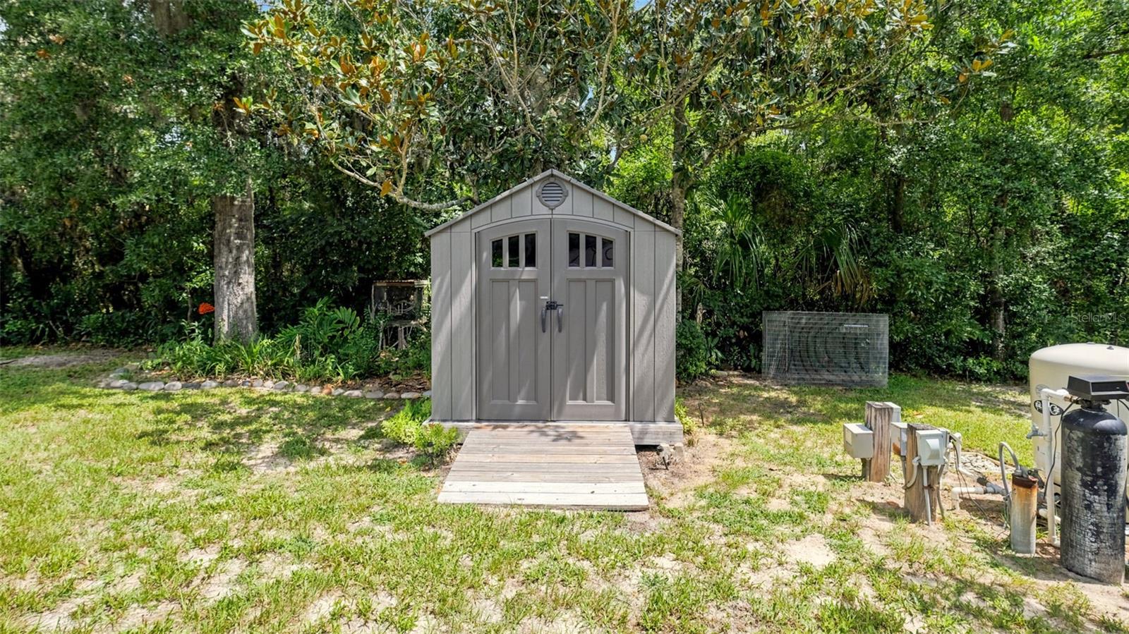 DRY CREEK ESTATES - Residential