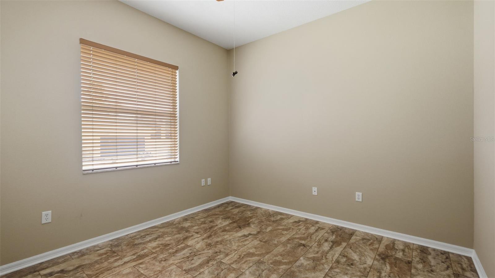 DRY CREEK ESTATES - Residential