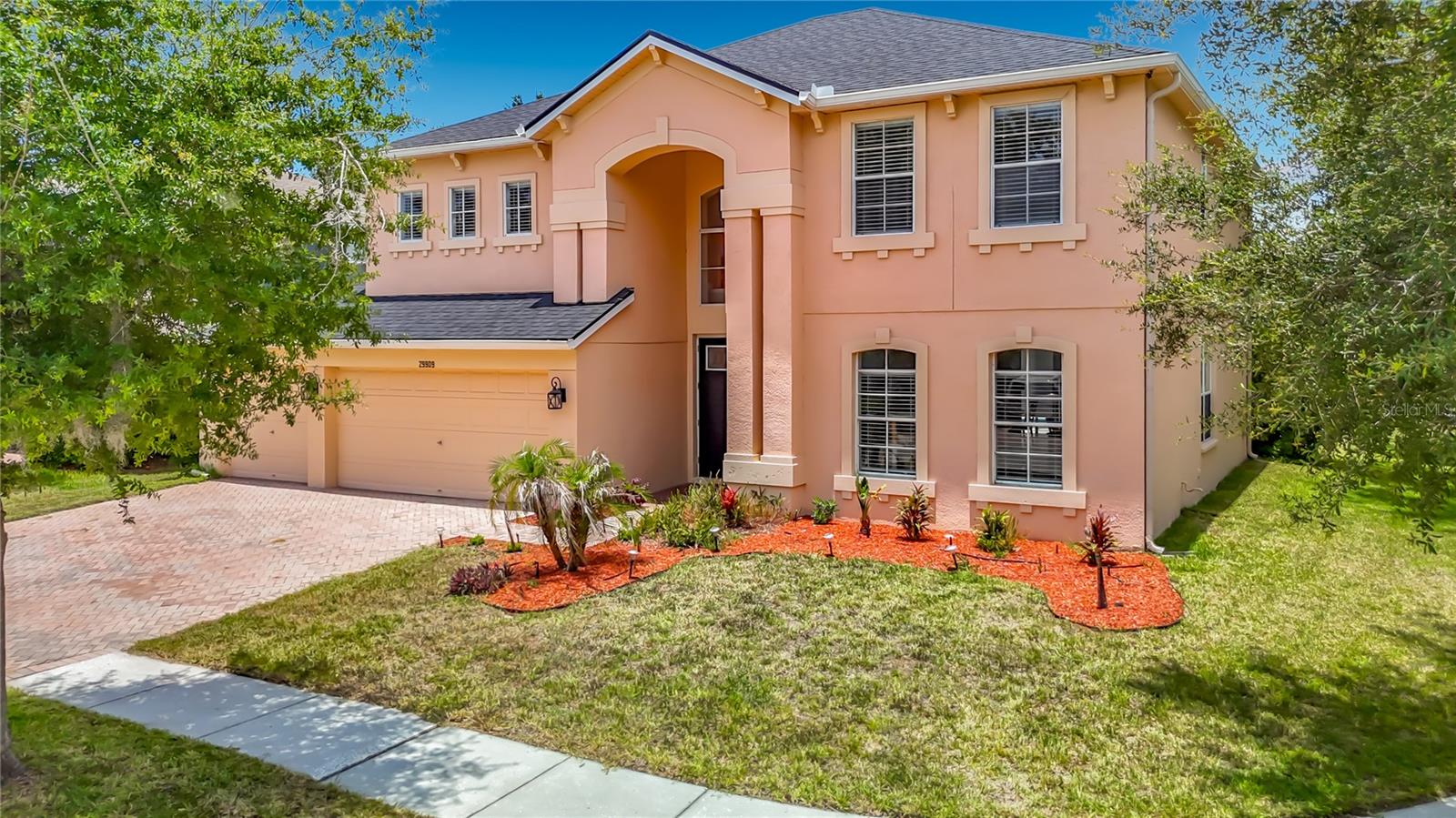 BOYETTE OAKS - Residential
