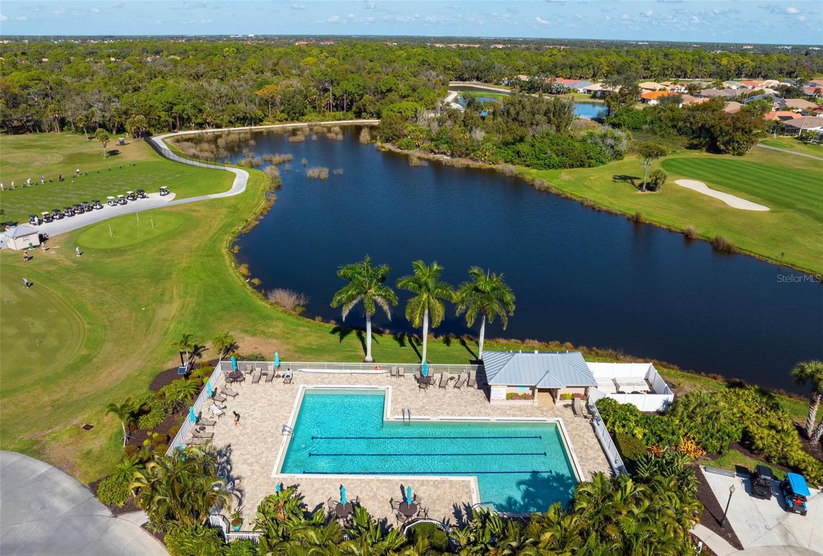 PELICAN POINTE GOLF & COUNTRY - Residential